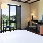 Ac Palacio De Santa Ana By Marriott