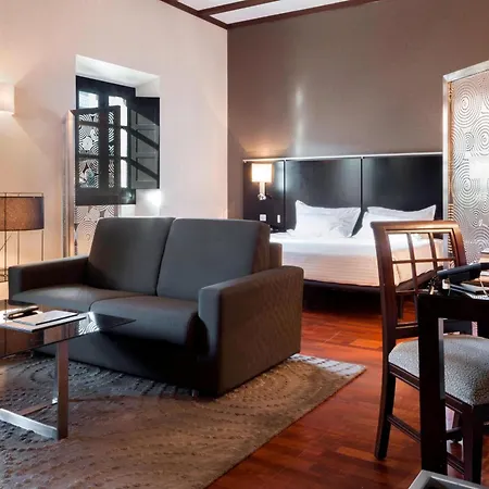 فندق Ac Palacio De Santa Ana By Marriott باياذوليد
