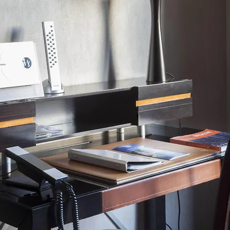 Ac Palacio De Santa Ana By Marriott