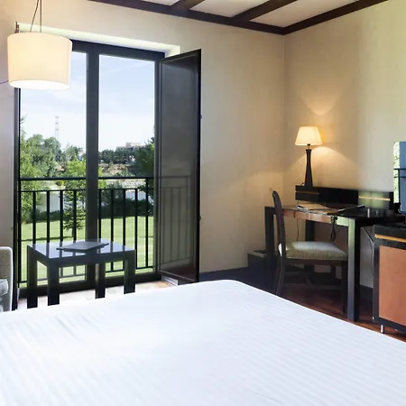 Ac Palacio De Santa Ana By Marriott