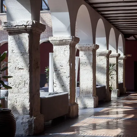 Ac Palacio De Santa Ana By Marriott