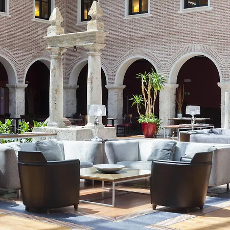 فندق Ac Palacio De Santa Ana By Marriott باياذوليد