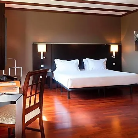 Ac Palacio De Santa Ana By Marriott
