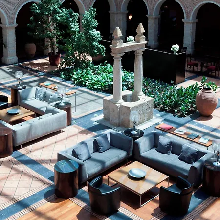 Ac Palacio De Santa Ana By Marriott فندق
