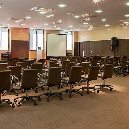 Ac Palacio De Santa Ana By Marriott Hotel 5*