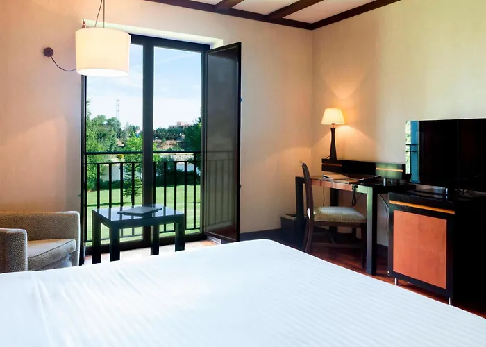 Ac Palacio De Santa Ana By Marriott 바야돌리드