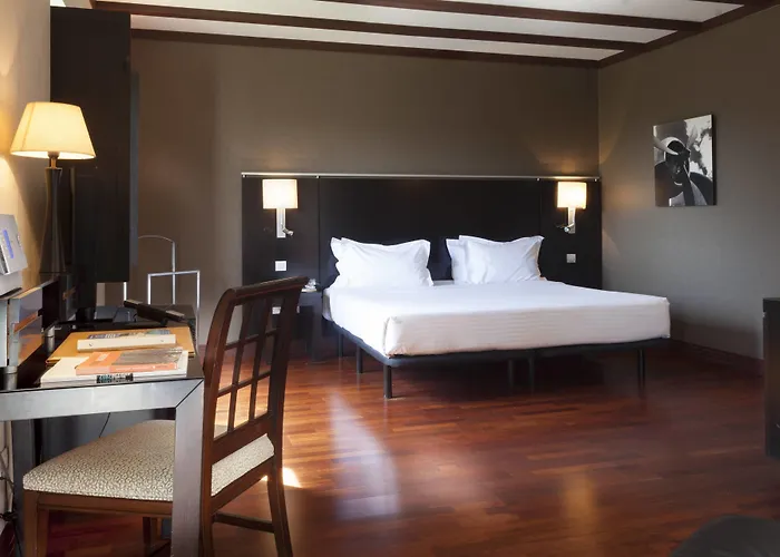 Ac Palacio De Santa Ana By Marriott