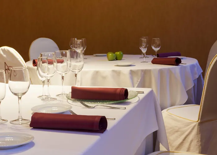 Ac Palacio De Santa Ana By Marriott 바야돌리드