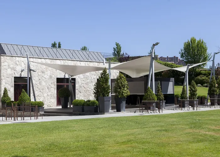 호텔 Ac Palacio De Santa Ana By Marriott