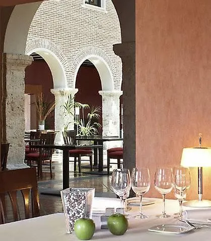 호텔 Ac Palacio De Santa Ana By Marriott 바야돌리드