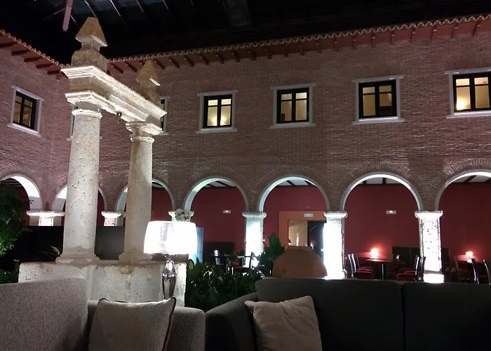 Ac Palacio De Santa Ana By Marriott 호텔 바야돌리드